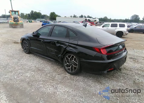 2021 Hyundai Sonata N Line z USA, uszkodzony, nr VIN 5NPEK4JC3MH108217